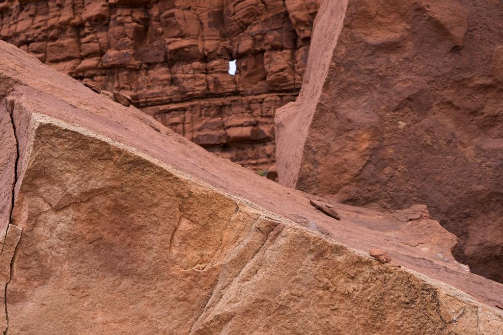 Rock Window Along the 4WD Road to the Doll House