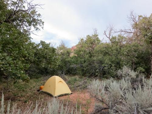 How to sSelect a Backpacking Shelter and Tent