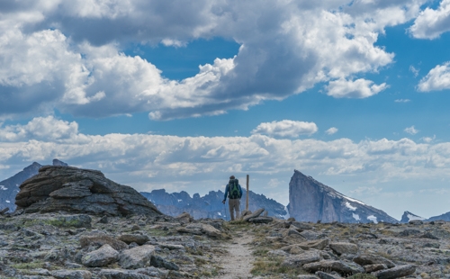 Backpacking packing list and how to pack for long distance hiking