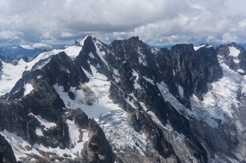 Hiking Luna Peak, Washington.jpg