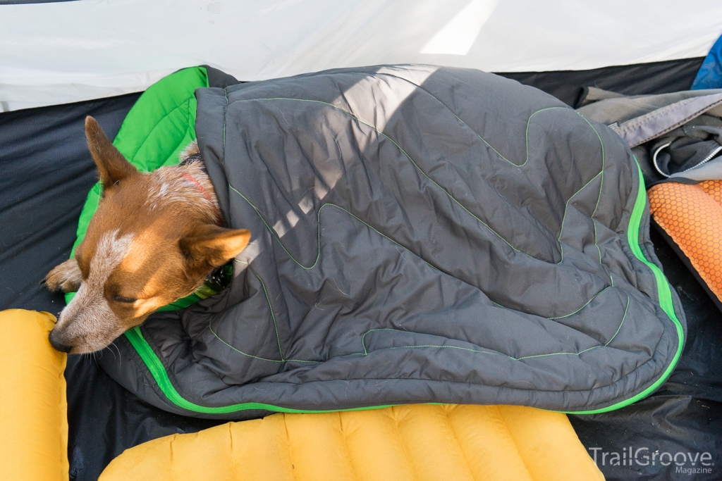 Highlands Bag by Ruffwear - Sleeping Bag for Dogs