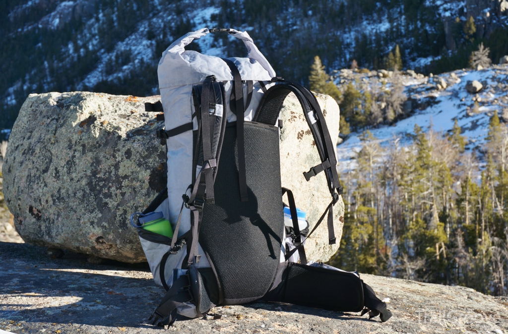 Backpacking Packs - Roll Top and Drawstring Closures